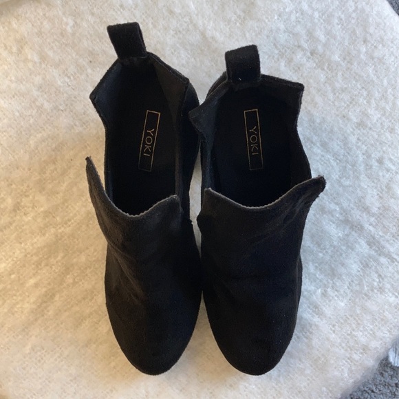 Yoki Ankle Booties - Picture 3 of 6